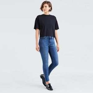 Levis 311 Shaping Skinny Jeans 32x28